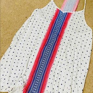 Super cute/flowy mini dress!